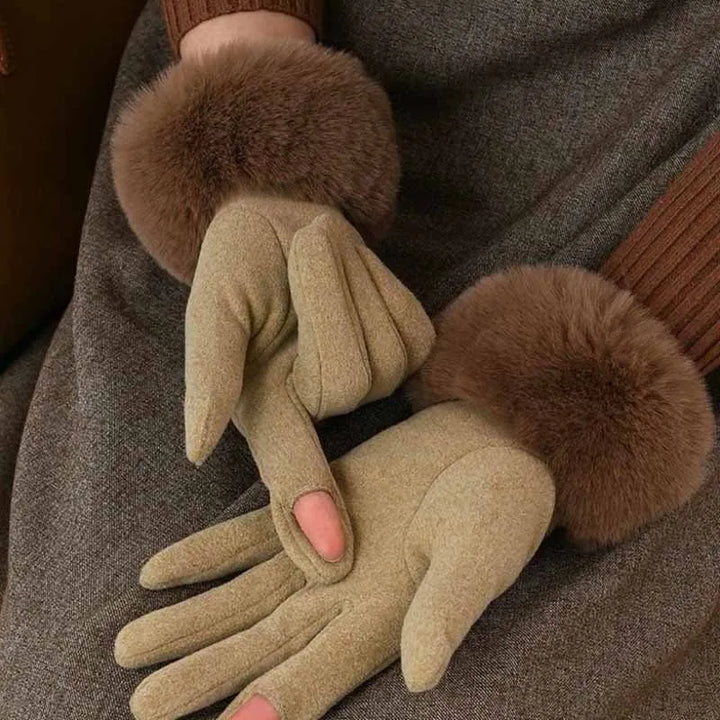 Siberian Aurora Fur Gloves