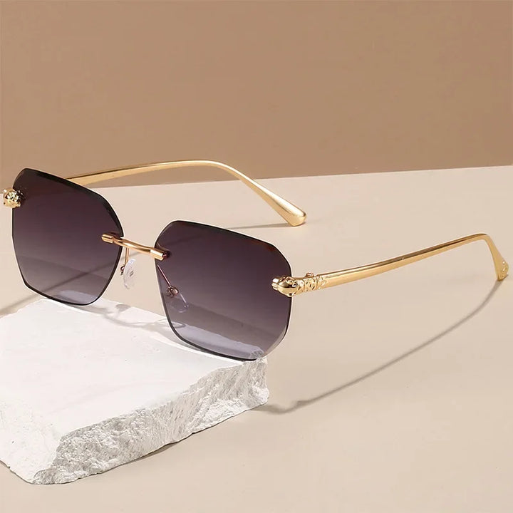 Old-Money Gradient Sunglasses