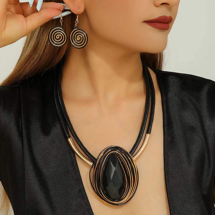 Nova Spiral Necklace Set