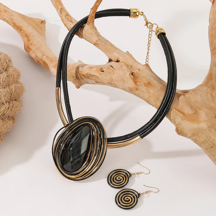 Nova Spiral Necklace Set